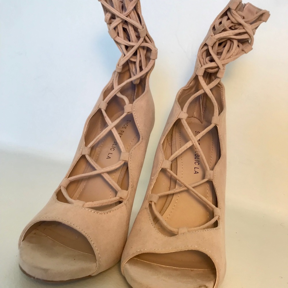 Shoe Republic LA strappy heel’s women’s size 7